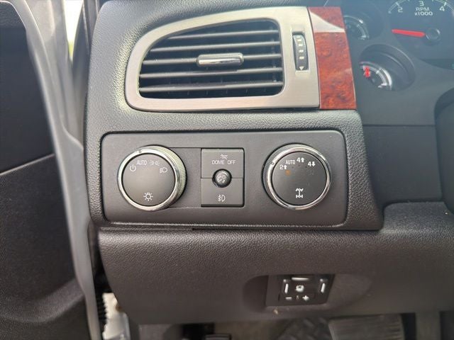 2013 Chevrolet Avalanche 1500 LS
