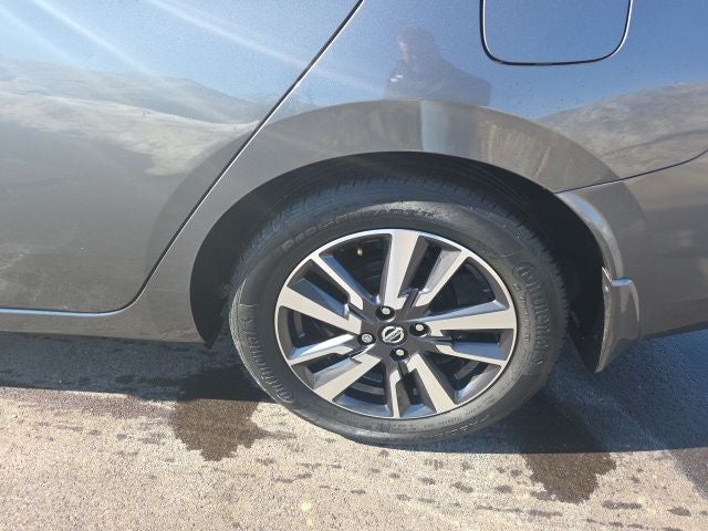 2021 Nissan Versa 1.6 SV