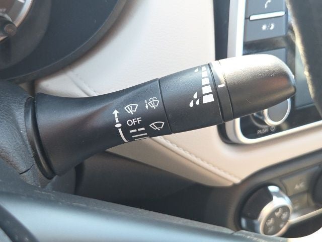 2021 Nissan Versa 1.6 SV