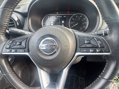 2019 Nissan Kicks SR