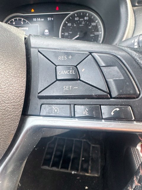 2019 Nissan Kicks SR