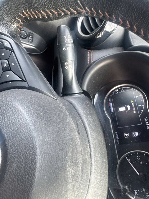 2019 Nissan Kicks SR