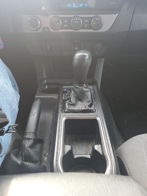 2022 Toyota Tacoma SR V6