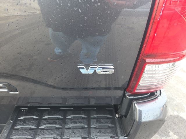 2022 Toyota Tacoma SR V6