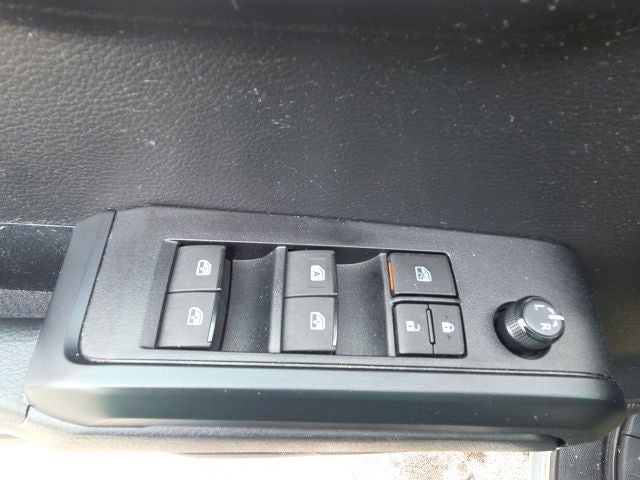 2022 Toyota Tacoma SR V6