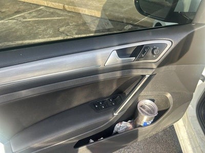 2015 Volkswagen Golf TSI S 4-Door