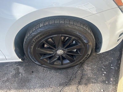 2015 Volkswagen Golf TSI S 4-Door