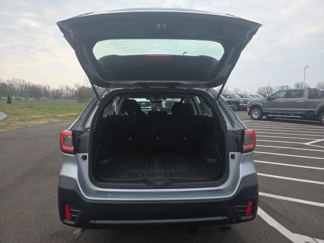 2022 Subaru Outback 2.5i