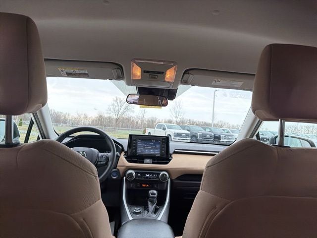 2021 Toyota RAV4 Hybrid XLE