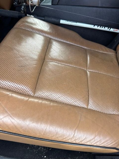 2011 Lincoln Navigator Base