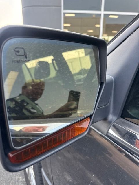 2011 Lincoln Navigator Base