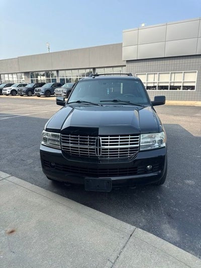 2011 Lincoln Navigator Base