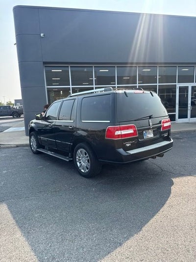 2011 Lincoln Navigator Base
