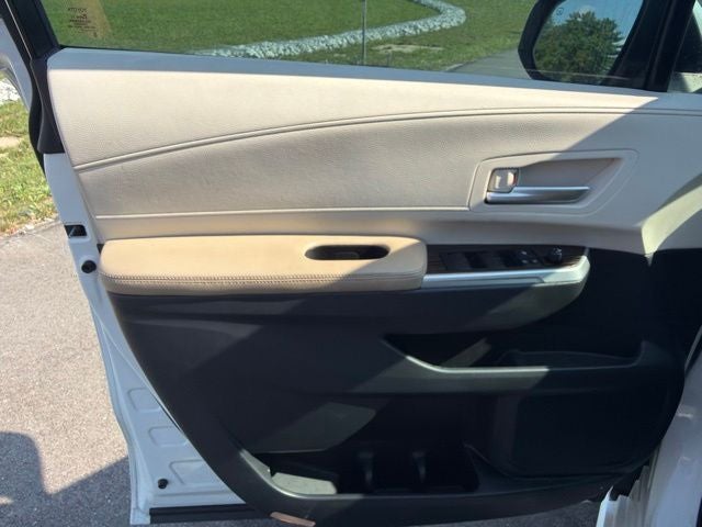 2021 Toyota Sienna XLE 8 Passenger