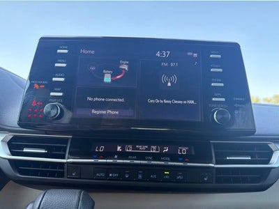 2021 Toyota Sienna XLE 8 Passenger