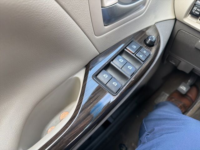 2017 Toyota Sienna XLE 8 Passenger