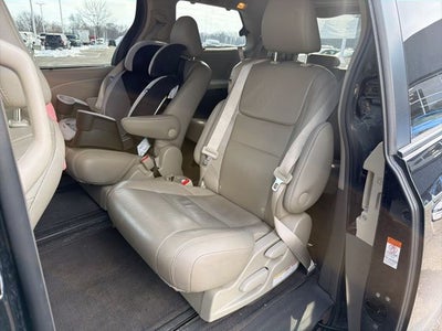 2017 Toyota Sienna XLE 8 Passenger
