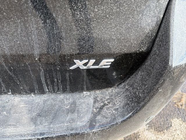 2017 Toyota Sienna XLE 8 Passenger