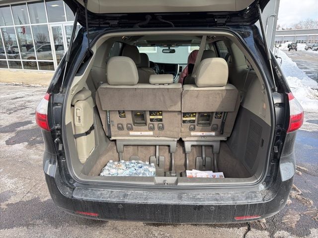 2017 Toyota Sienna XLE 8 Passenger