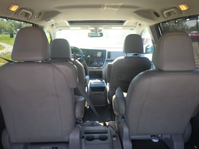 2017 Toyota Sienna XLE 8 Passenger