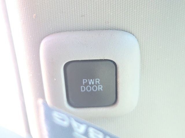 2017 Toyota Sienna XLE 8 Passenger
