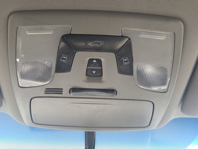 2017 Toyota Sienna XLE 8 Passenger