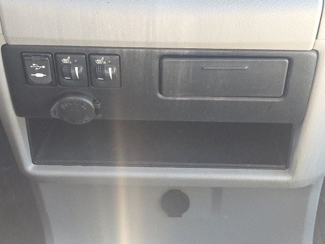 2017 Toyota Sienna XLE 8 Passenger
