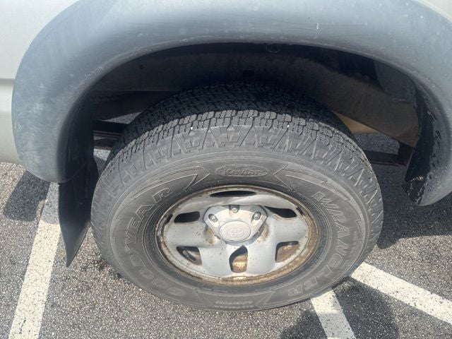 2001 Toyota Tacoma Base