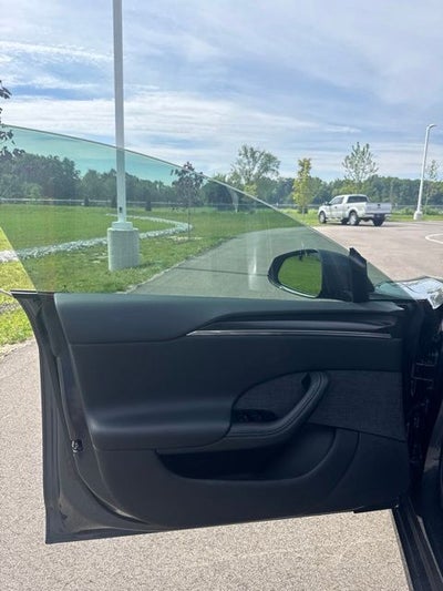2022 Tesla Model S Plaid