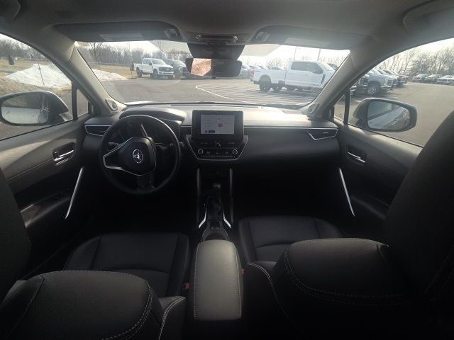 2024 Toyota Corolla Cross XLE