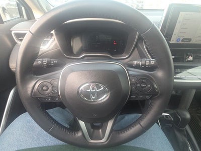 2024 Toyota Corolla Cross XLE