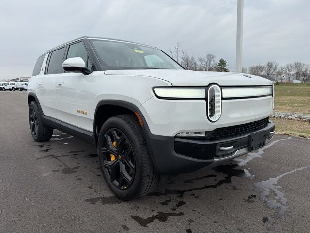 2024 Rivian R1S Adventure