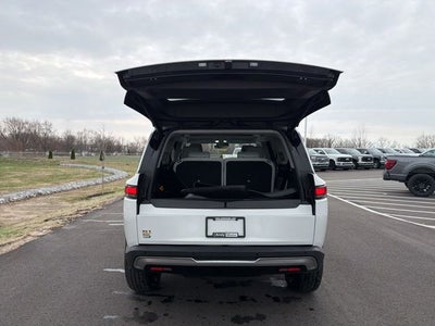 2024 Rivian R1S Adventure