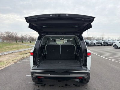 2024 Rivian R1S Adventure