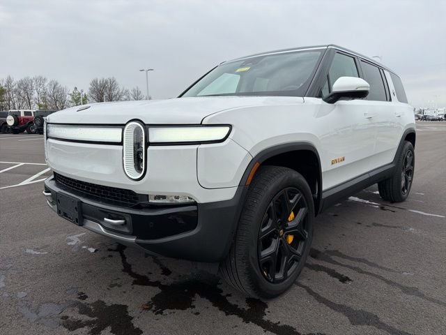 2024 Rivian R1S Adventure
