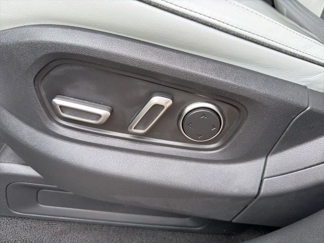 2024 Rivian R1S Adventure