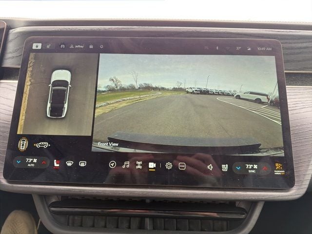 2024 Rivian R1S Adventure