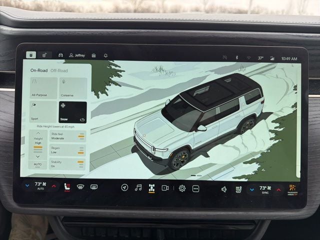 2024 Rivian R1S Adventure