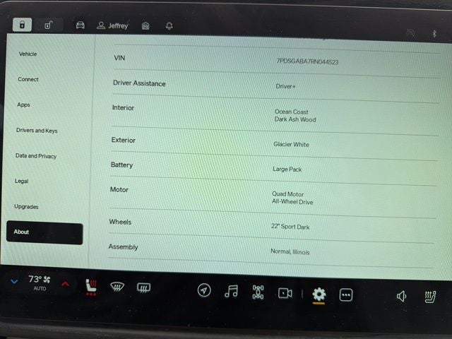 2024 Rivian R1S Adventure