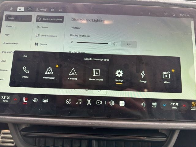 2024 Rivian R1S Adventure