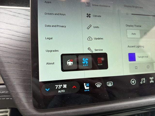 2024 Rivian R1S Adventure