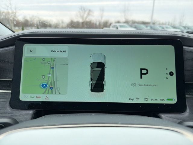 2024 Rivian R1S Adventure