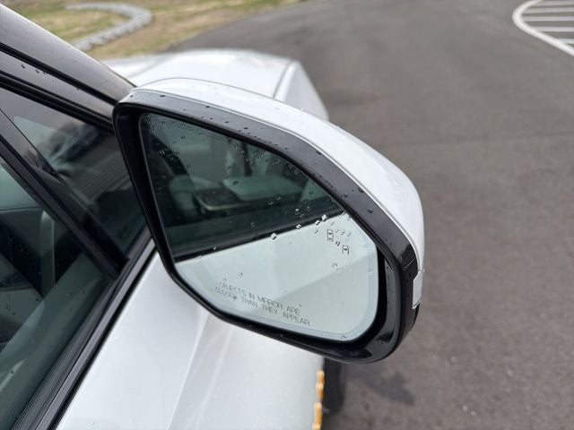 2024 Rivian R1S Adventure