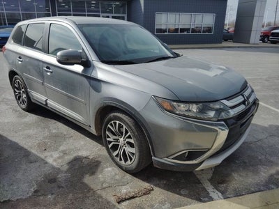 2016 Mitsubishi Outlander SE