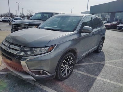 2016 Mitsubishi Outlander SE