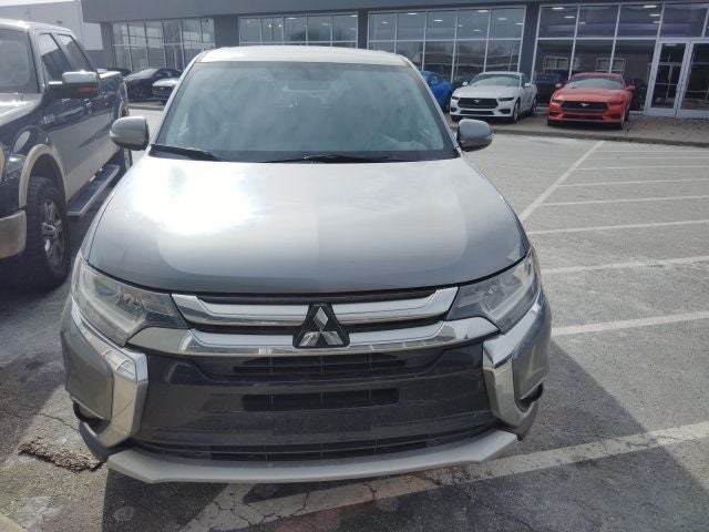 2016 Mitsubishi Outlander SE
