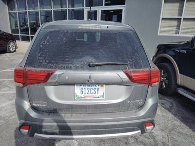 2016 Mitsubishi Outlander SE