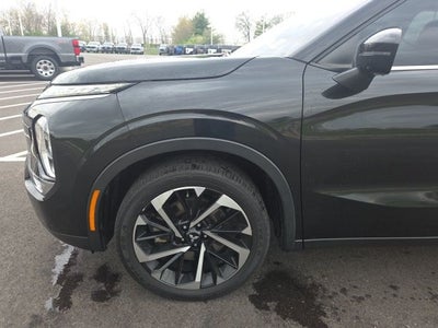 2022 Mitsubishi Outlander SE