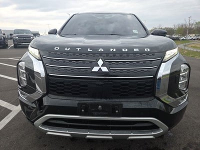 2022 Mitsubishi Outlander SE