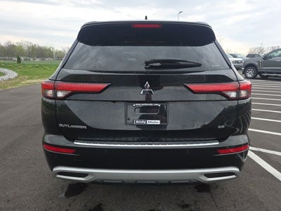 2022 Mitsubishi Outlander SE